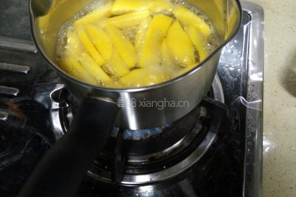 黄桃水罐头的做法图解9