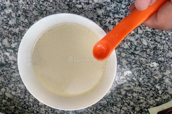 烙糖饼的做法图解1