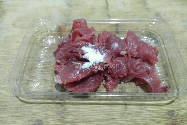 苦瓜炒牛肉的做法图解3