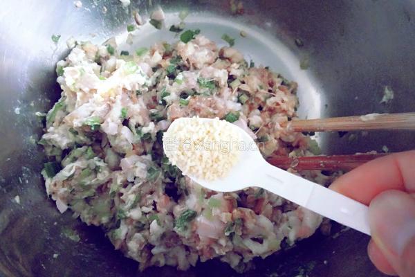 小葱猪肉馄饨馅的做法图解6