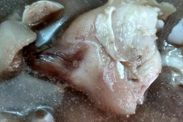 电饭锅酱油猪脚的做法图解3