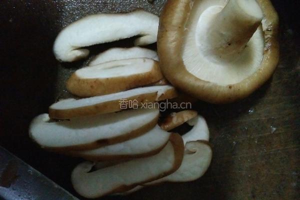香菇小炒肉的做法图解2