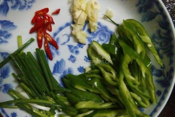 香菇小炒肉的做法图解3