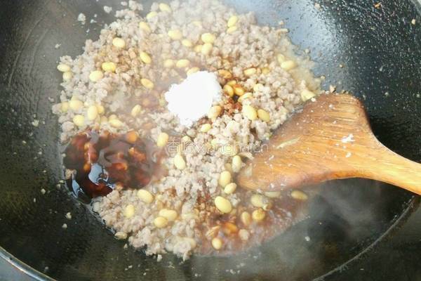 肉末香菇炖豆腐的做法图解7