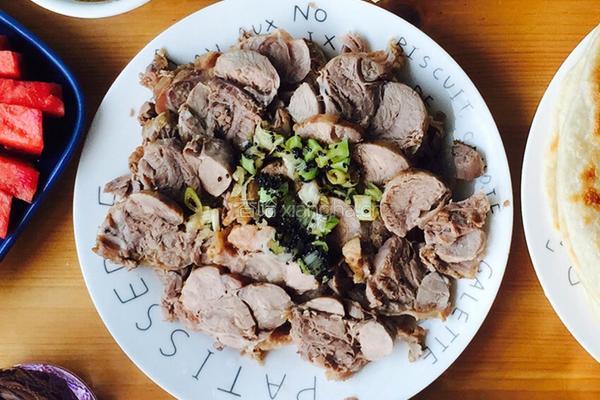 猪腱子肉