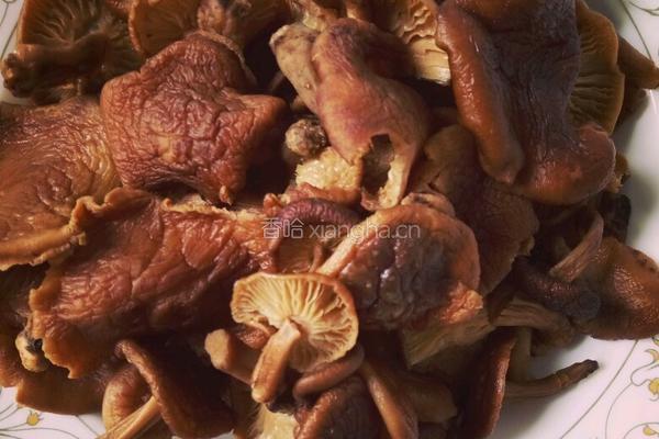 香菇炖鸡的做法图解2