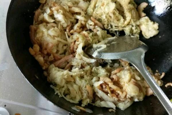 酸菜炒五花肉的做法图解6