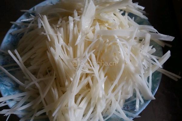 蒜蓉土豆丝的做法图解3