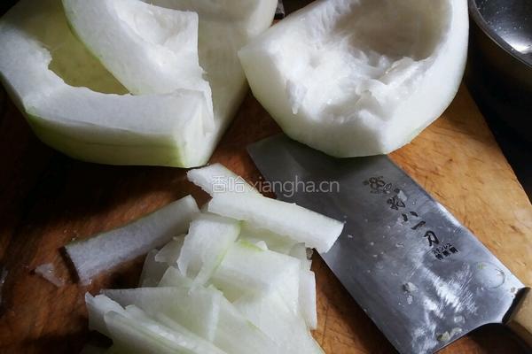 冬瓜鸡肉手打丸子汤的做法图解5