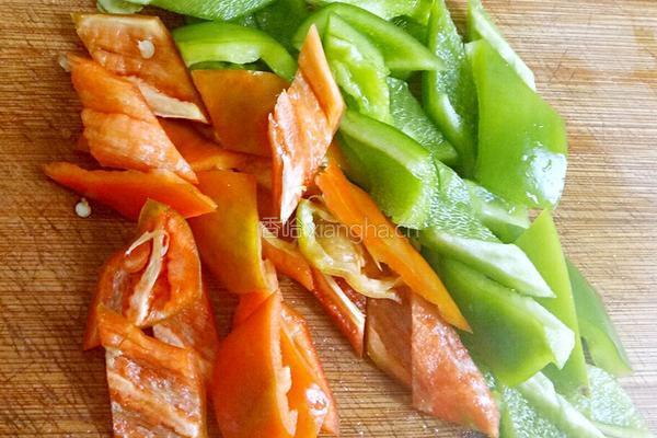 杏鲍菇炒肉的做法图解3