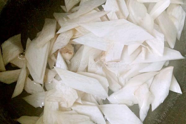 杏鲍菇炒肉的做法图解4