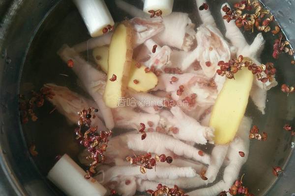 凉拌酸辣凤爪的做法图解6