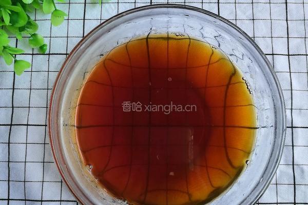自制红茶奶茶的做法图解7