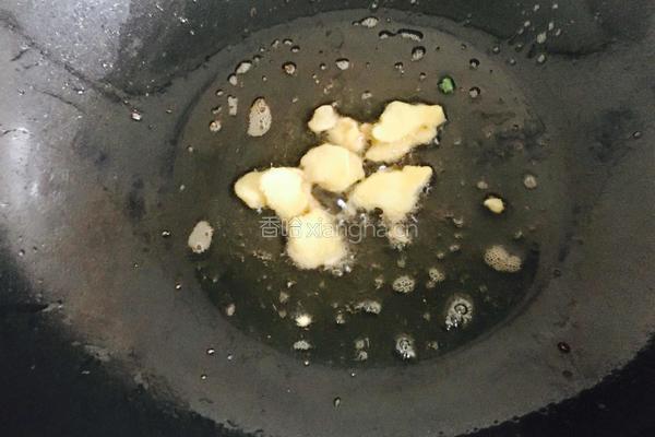 秋葵炒辣肠的做法图解6
