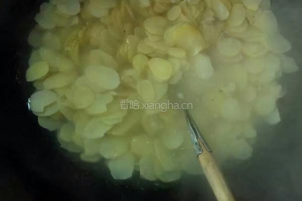 干土豆片的做法图解3