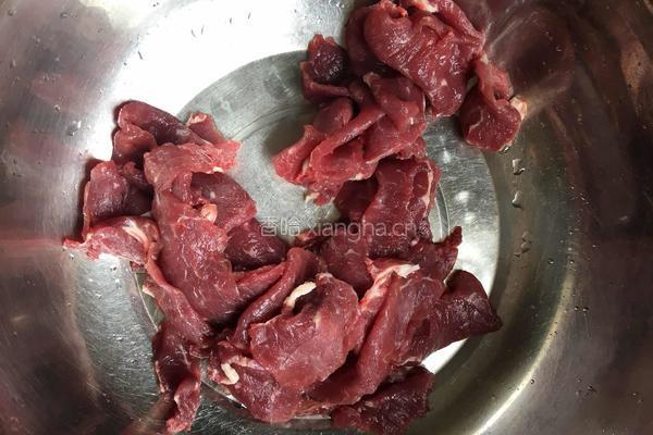 老式锅包牛肉的做法图解1