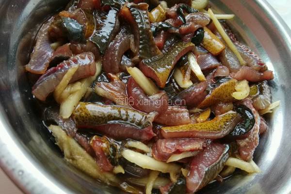 韭菜苔炒黄鳝的做法图解2