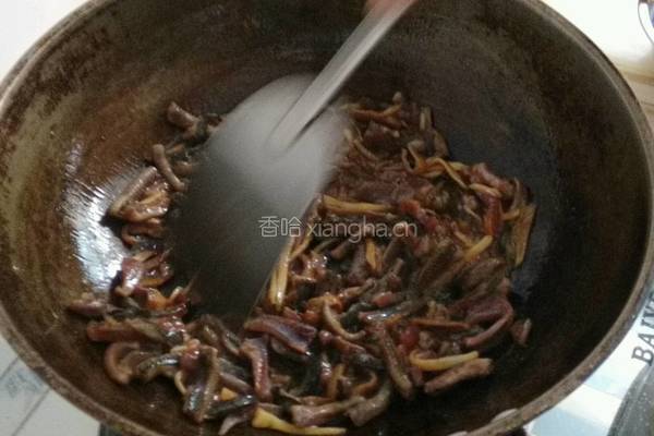 韭菜苔炒黄鳝的做法图解5