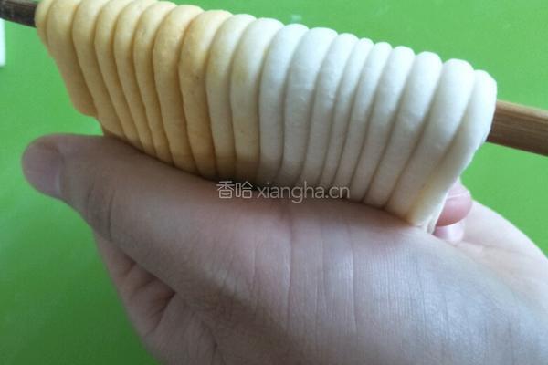 双色贝壳花卷的做法图解14