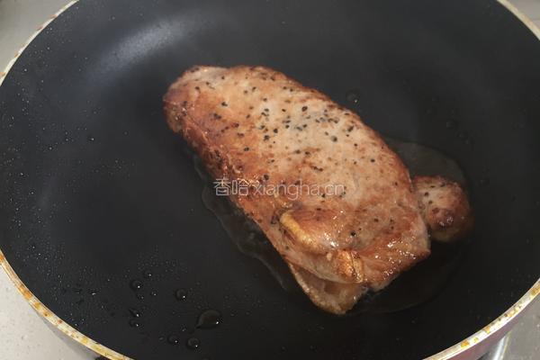西冷牛排配芦笋袖珍菇的做法图解11