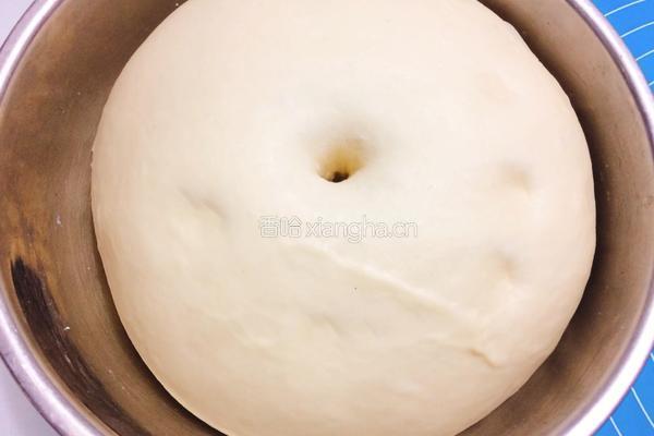 葱香芝麻火腿面包的做法图解3