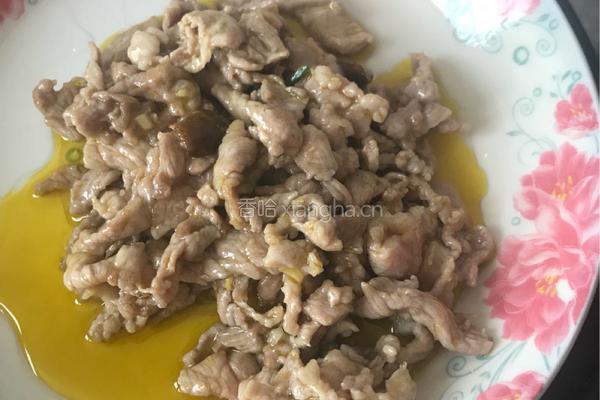 韭黄炒瘦肉的做法图解6