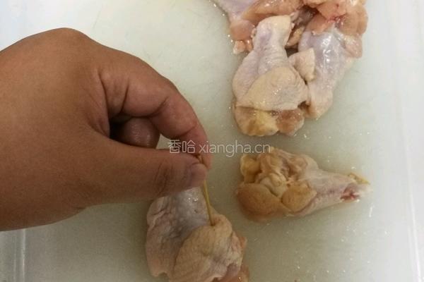 奥尔良烤翅跟的做法图解1