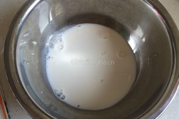 蔓越莓麦芬蛋糕的做法图解3