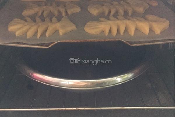 鱼骨头面包的做法图解15