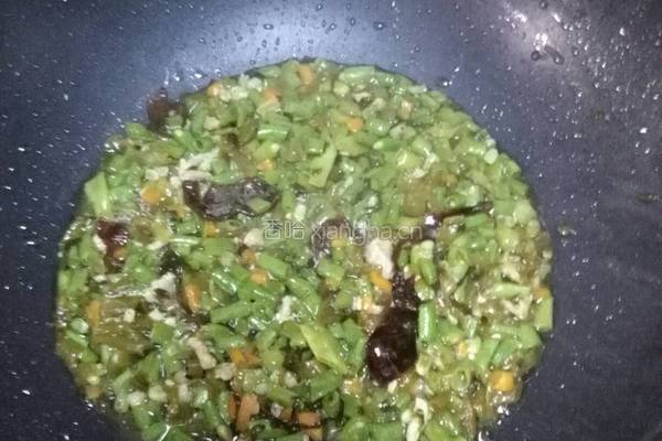 外婆菜炒豆角的做法图解3