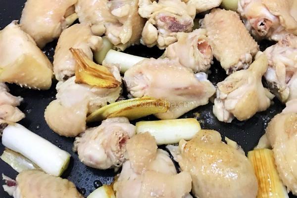 轻易拴住全家胃的「三杯鸡」的做法图解8