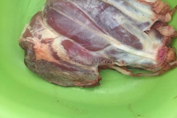 白切牛肉的做法图解1
