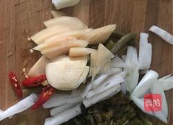 酸菜鱼的做法图解2