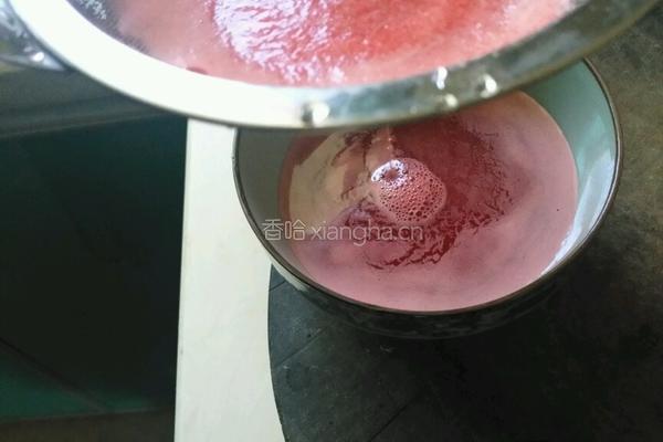 鲜榨西瓜汁的做法图解5