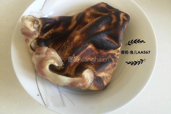 卤猪耳朵的做法图解1