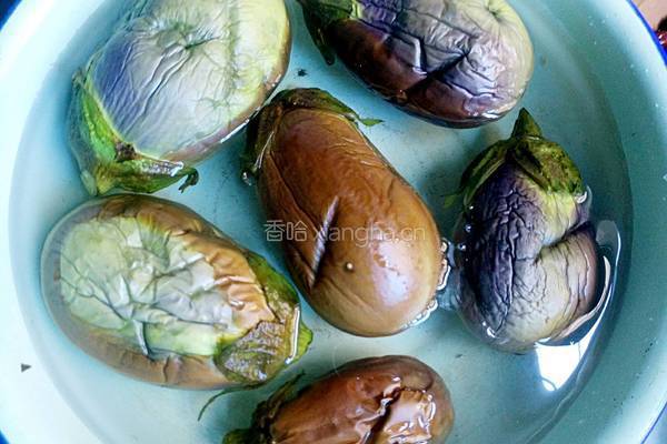凉拌手撕茄子的做法图解5