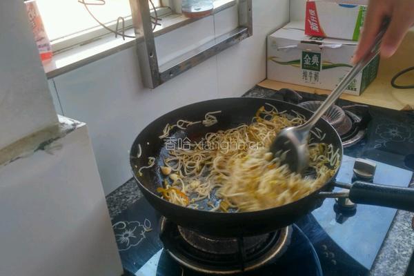 炒绿豆芽的做法图解8