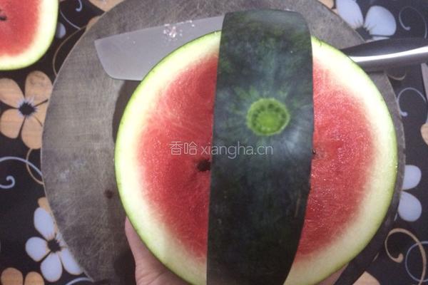 西瓜水果篮的做法图解5