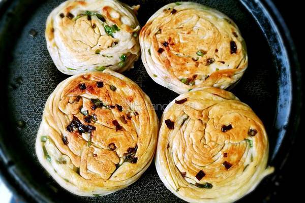 金黄盘丝饼的做法图解10