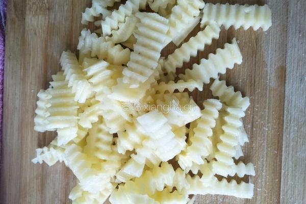 狼牙土豆的做法图解2