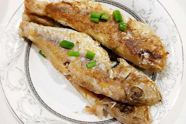 香煎黄花鱼的做法图解3