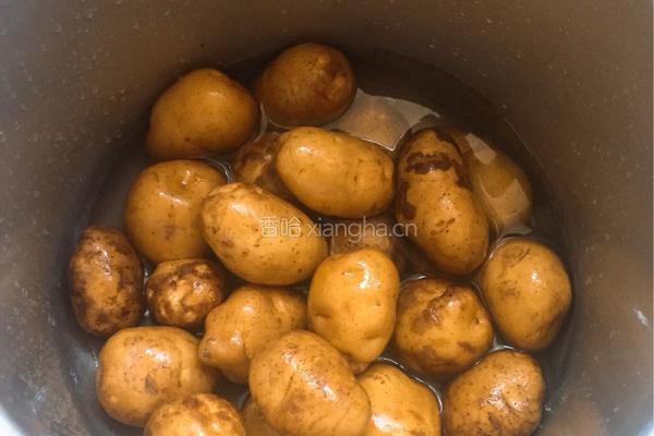 盐巴土豆的做法图解2