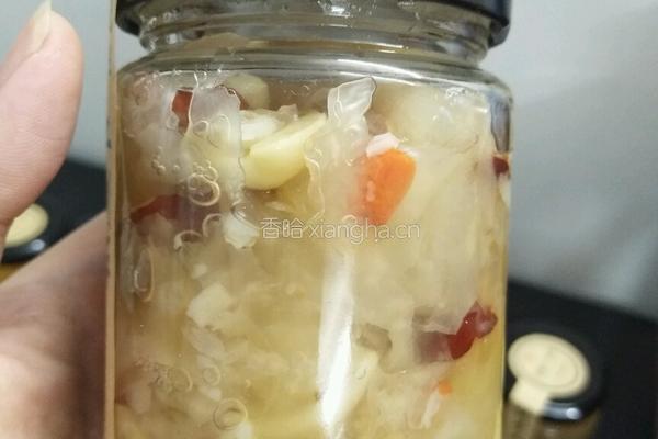 银耳莲子羹的做法图解3