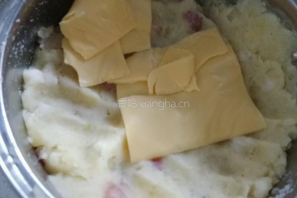 芝士烤肉土豆饼的做法图解5