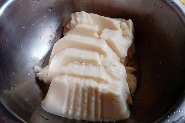 鸡蛋豆腐羹的做法图解1