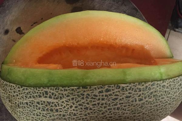 鲨鱼嘴哈密瓜的做法图解9