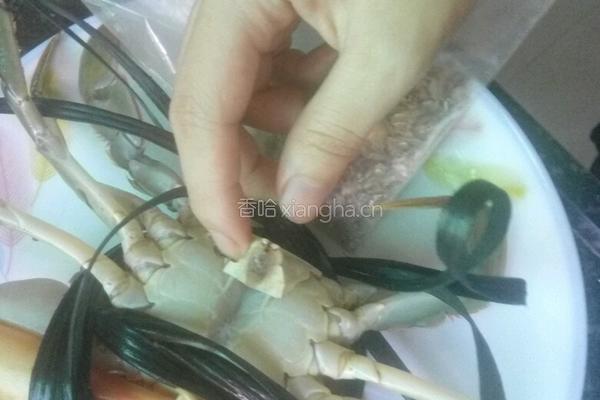 田七炖水螃蟹的做法图解2