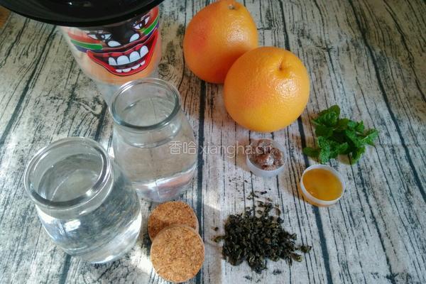 85℃的霸王葡萄柚(西柚绿茶饮)的做法图解2