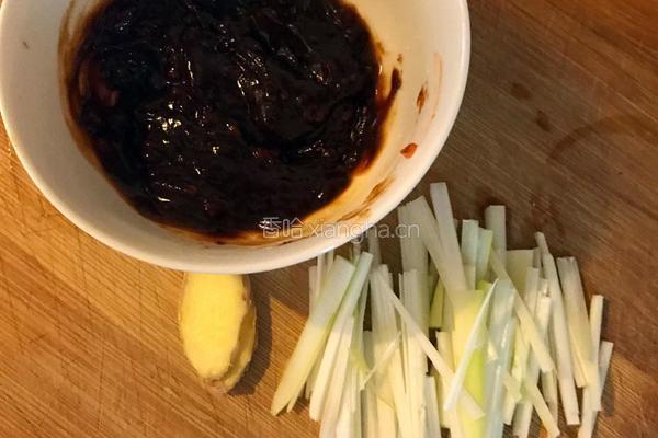 京酱肉丝的做法图解2