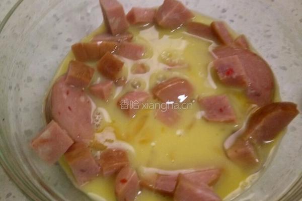 香肠奶酪烘蛋的做法图解2